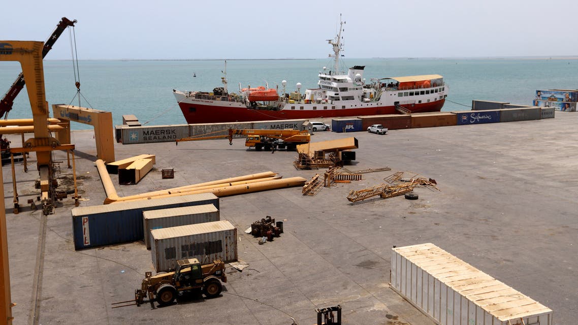 التحالف: ميليشيات الحوثي استهدفت ناقلة النفط السعودية «أبقيق» في البحر الأحمر