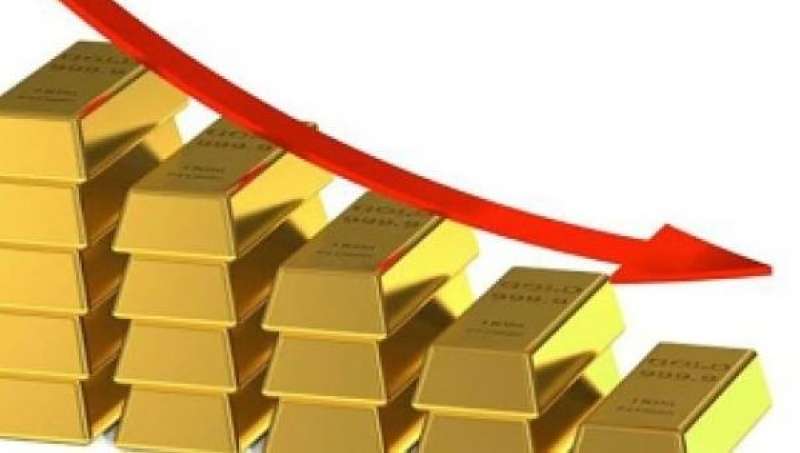 الذهب يتراجع 2 في المئة مع ارتفاع عوائد السندات والدولار قبيل اجتماع المركزي الأميركي