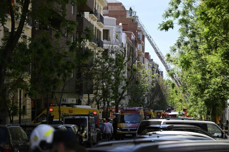 مدريد.. إصابة 17 شخصا بانفجار في مبنى
