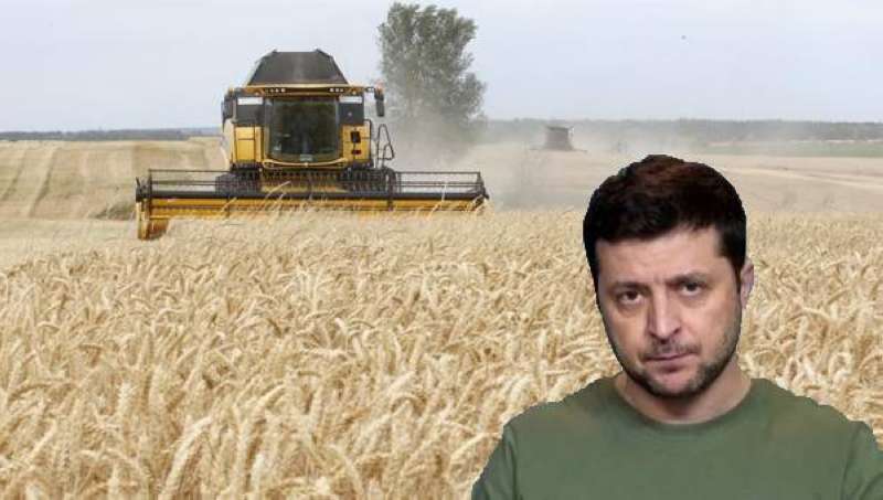 الرئيس الأوكراني يدعو لاتخاذ خطوات تسمح للموانئ بتصدير القمح