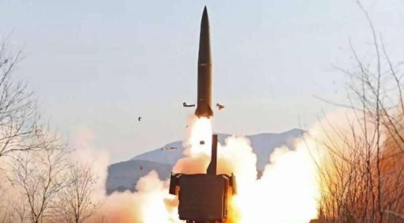 الجيش الكوري الجنوبي: بيونغ يانغ أطلقت 3 صواريخ باليستية قصيرة المدى باتجاه البحر الشرقي
