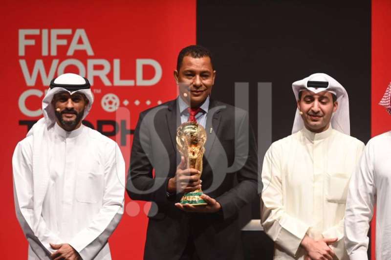 «كأس العالم» تحط رحالها في الكويت