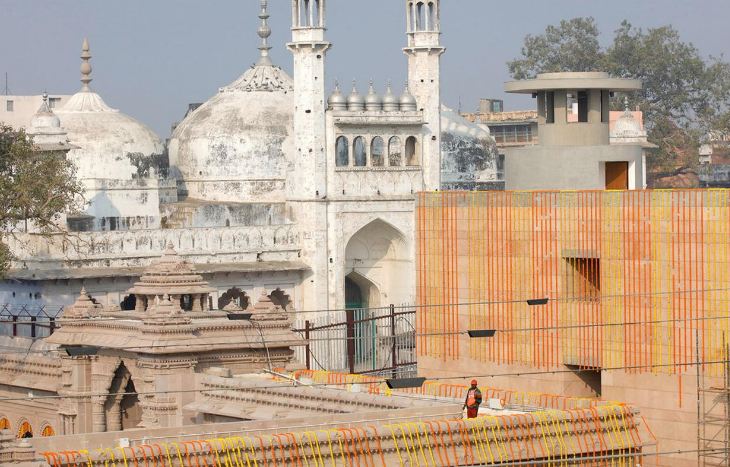 محكمة هندية تحد من تجمعات المسلمين في مسجد تاريخي بسبب رموز هندوسية