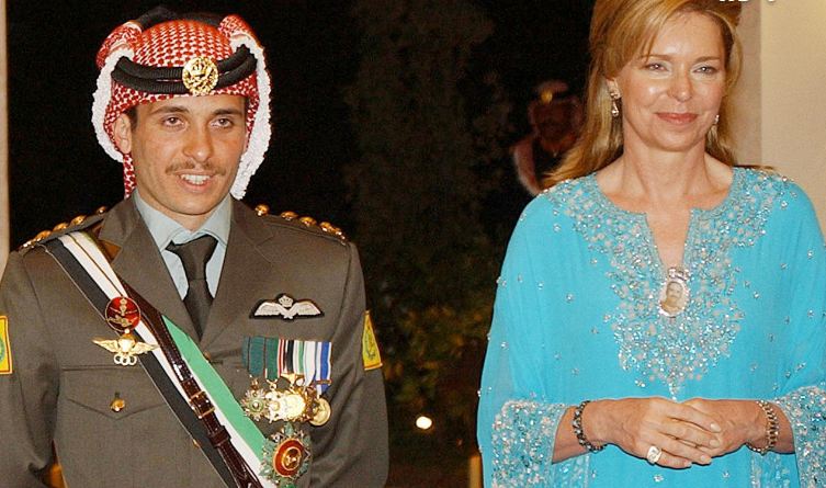 والدة الأمير حمزة: غريبة حقاً الأشياء الخيالية المتداولة