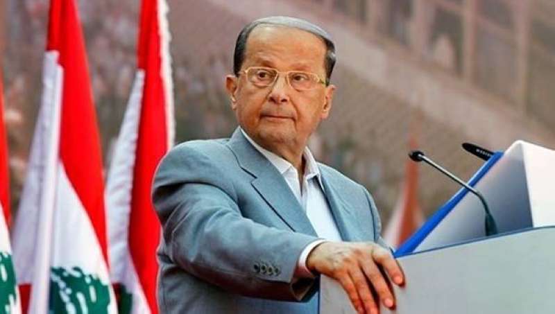 الرئيس اللبناني يطلب من الحكومة تصريف الأعمال بعد انتخاب البرلمان الجديد
