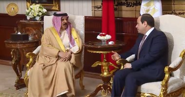 الرئيس المصري يستقبل العاهل البحريني بشرم الشيخ