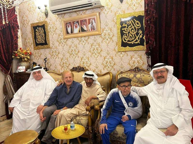 شعراء وفنانون عادوا الشرقاوي في البحرين