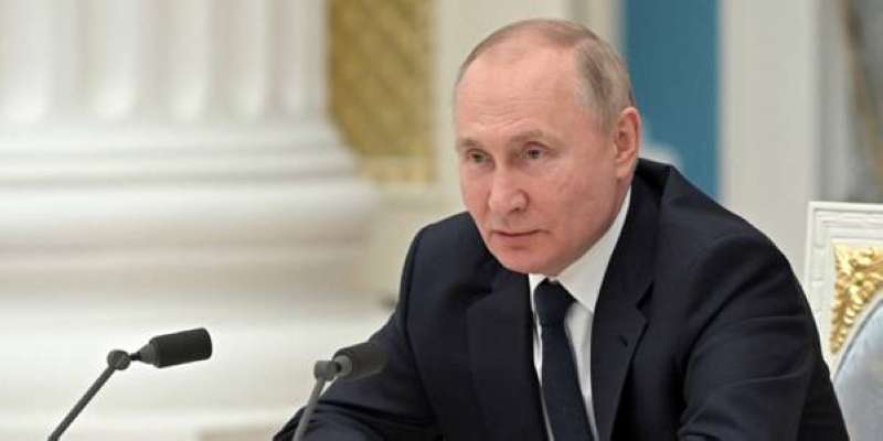 بوتين ينفي مسؤولية روسيا عن قصف المجمّع التجاري في أوكرانيا