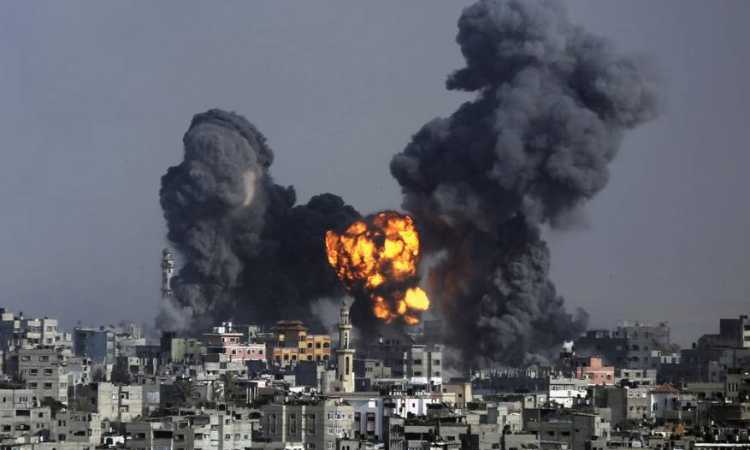 12 شهيداً جراء غارات الاحتلال الإسرائيلي على غزة