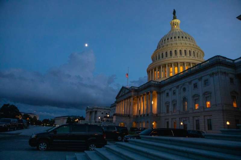 مجلس الشيوخ الأميركي يقر خطة بايدن للمناخ والصحة