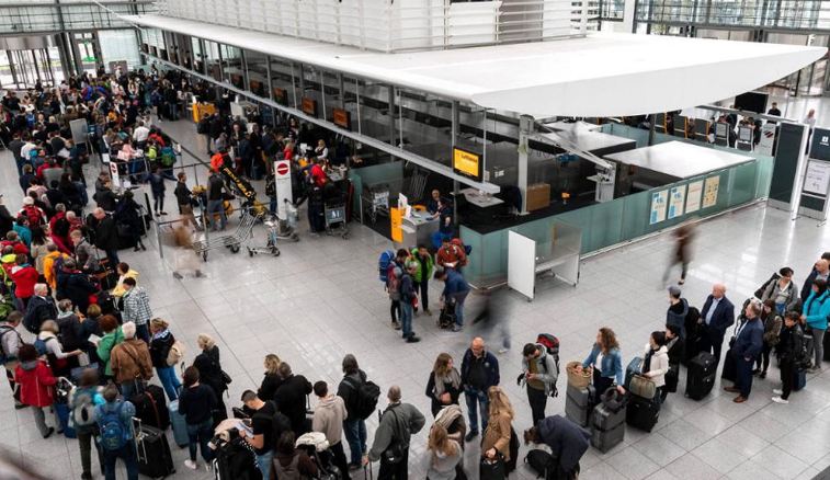 إضراب في مطار ميونخ يلغي 36 رحلة