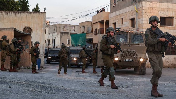 استشهاد فلسطيني برصاص قوات الاحتلال وهو داخل منزله من مسافة الصفر.. شمال مدينة القدس