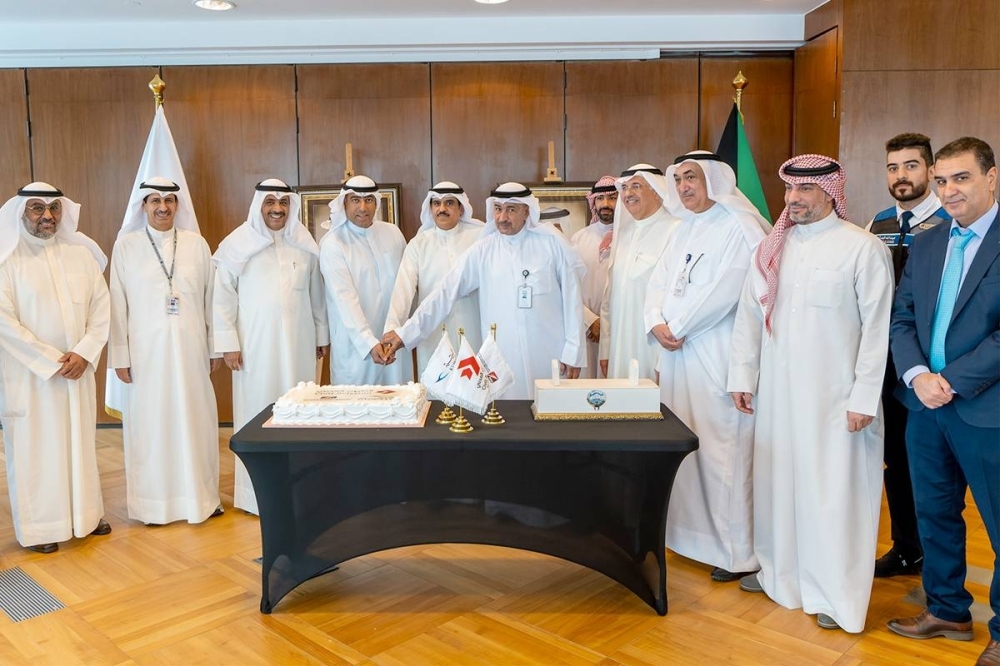 الطيران المدني توقع اتفاقية مع «الكويتية» و«ناس» لتطوير الخدمات في المطار 