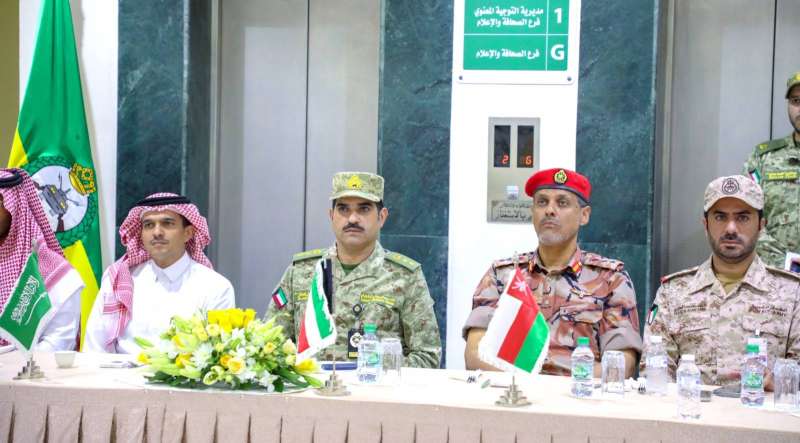 الحرس الوطني يبحث تبادل الخبرات الإعلامية مع ممثلي المؤسسات العسكرية في دول الخليج