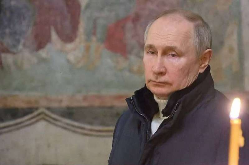 بوتين حضر قداس عيد الميلاد بمفرده في الكرملين