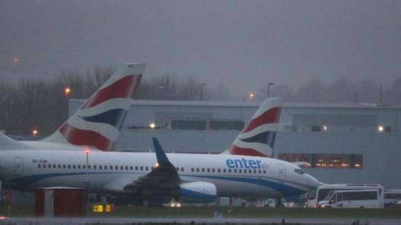 «الضباب المتجمد» يلغي عشرات الرحلات الجوية من مطار هيثرو في لندن