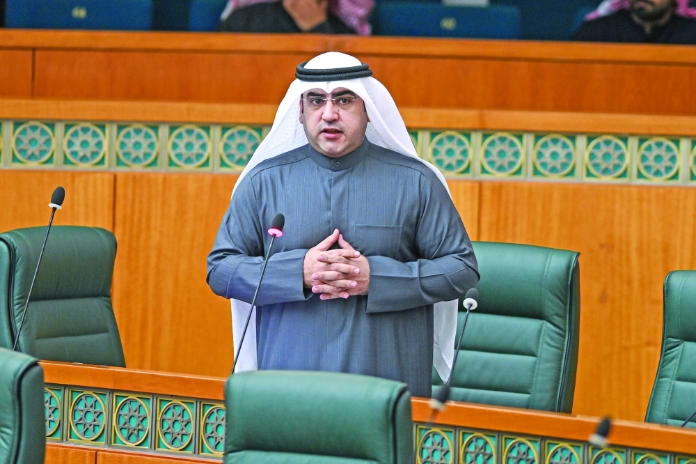 عبدالكريم الكندري يقترح قانوناً لمكافحة تسريب الاختبارات والغش