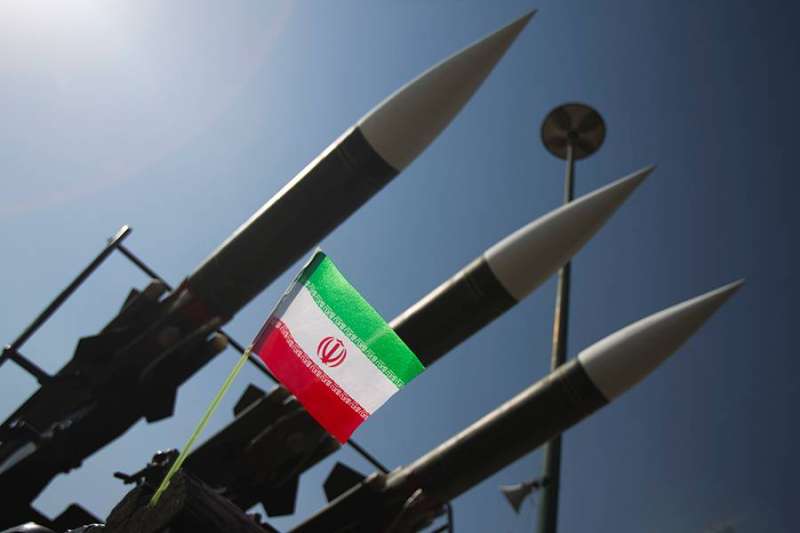 إيران تطور صاروخ كروز بعيد المدى