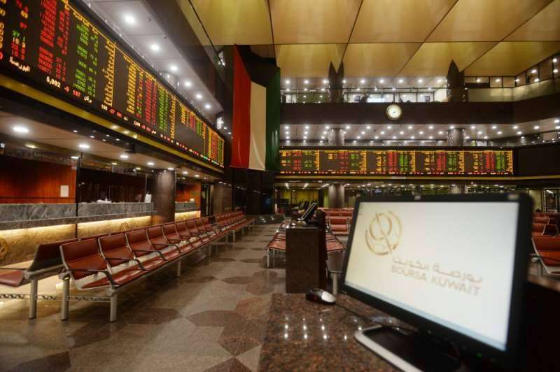 بورصة الكويت تغلق تعاملاتها على انخفاض مؤشرها العام 20.09 نقطة