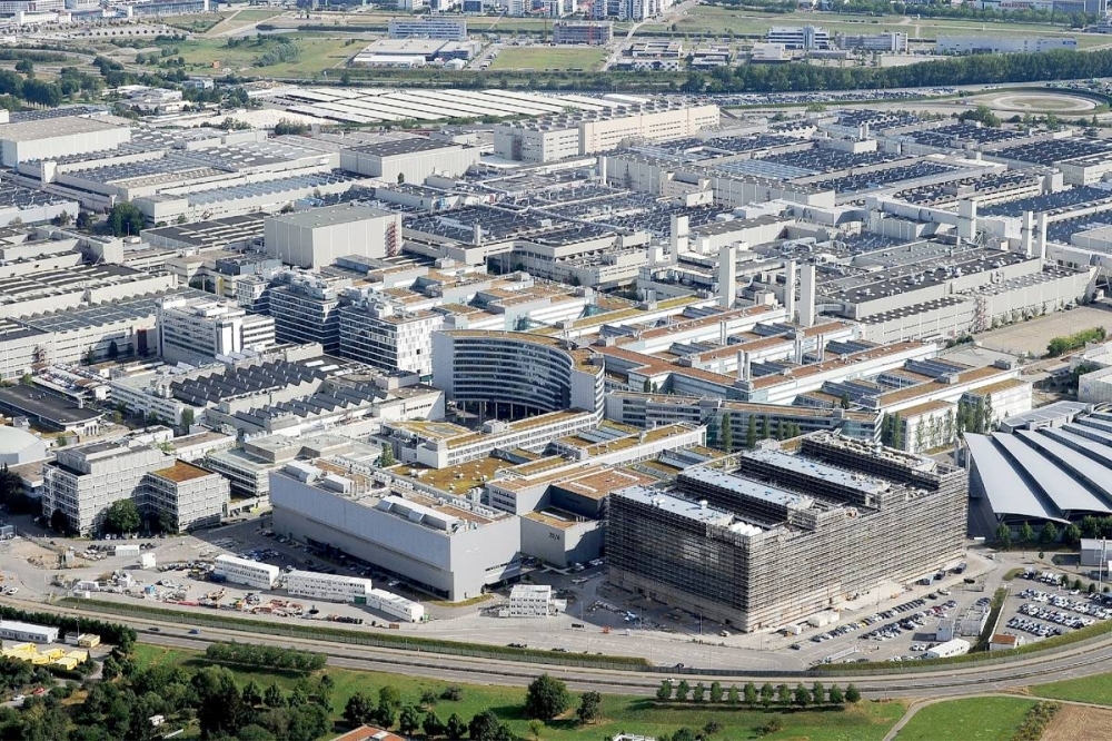 مقتل شخص وإصابة آخر في إطلاق نار بأحد مصانع «مرسيدس» في ألمانيا