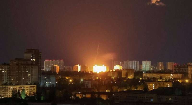 دويّ انفجارات في كييف وعدد من مناطق أوكرانيا