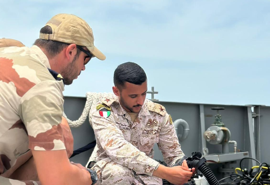 القوة البحرية تنفذ تمرين (النسيم العربي) المشترك مع القوات البحرية الفرنسية